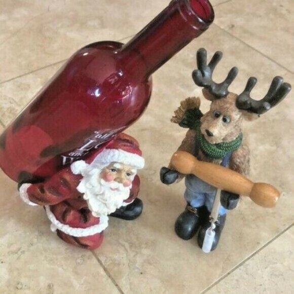 Santa Bottle Holder and Reindeer Corkscrew - Picture 1 of 8